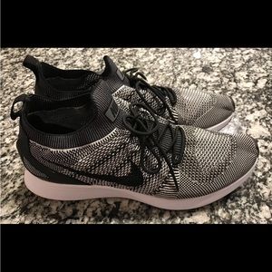 NIKE AIR ZOOM MARIAH FLYKNIT RACER